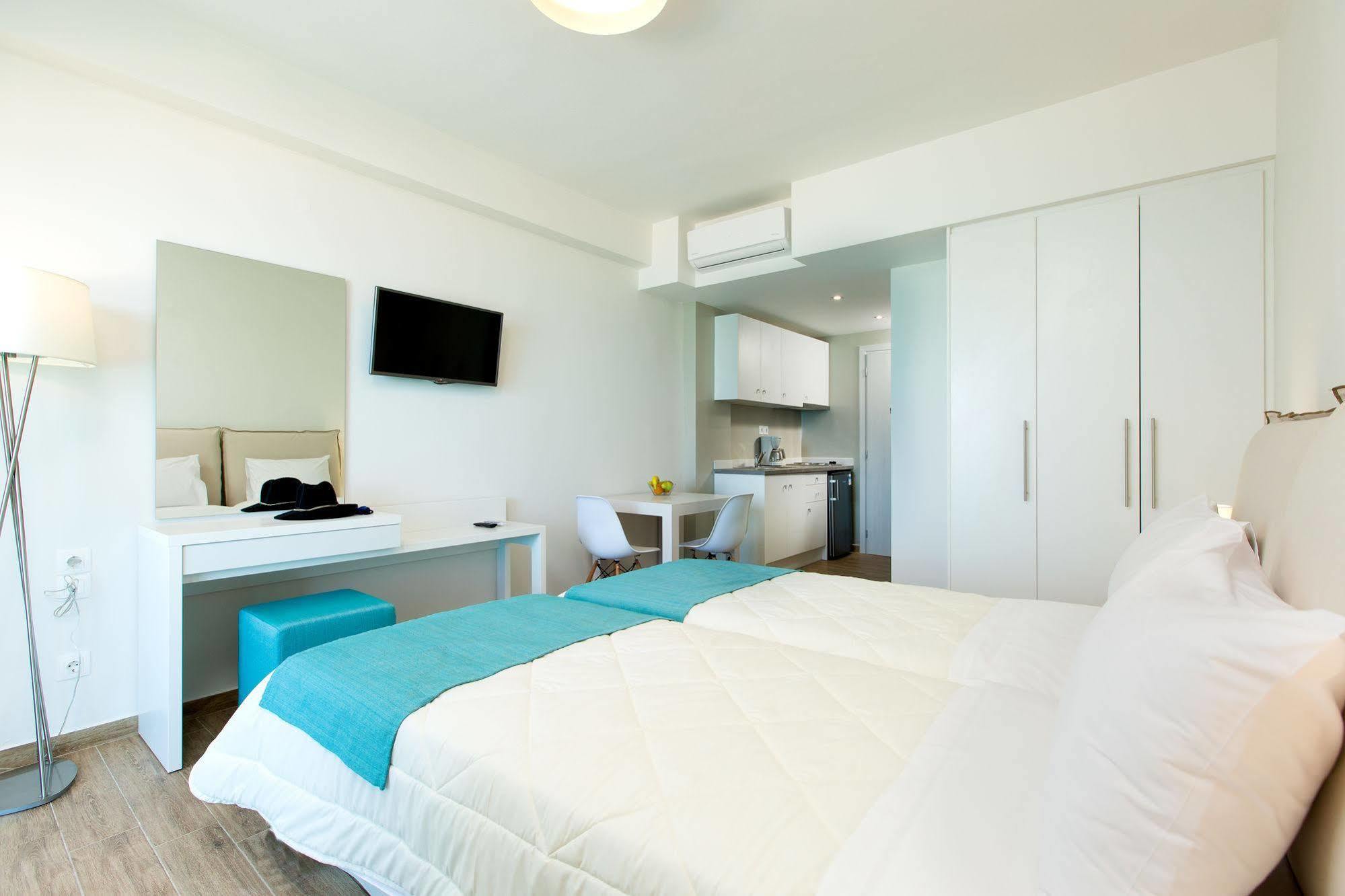 Golden Coast Seaside Apartments Ретимно Экстерьер фото